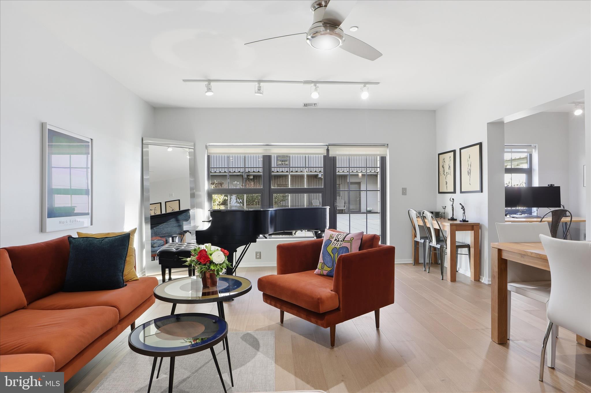 1200 Steuart Street, Unit 1035 Baltimore, MD 21230 - Photo 10 of 66 Elevated comfort, modern style