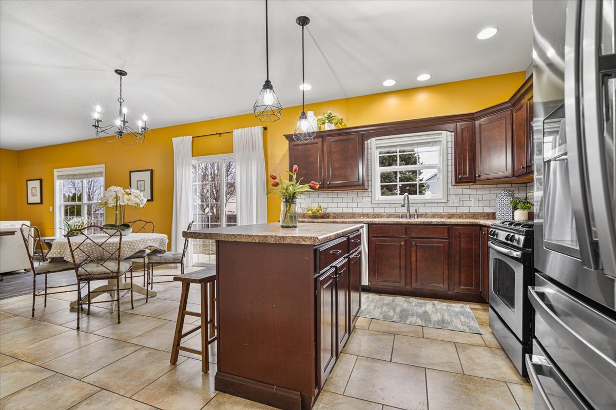 805 Dresser Drive Normal, IL 61761 - Photo 13 of 35