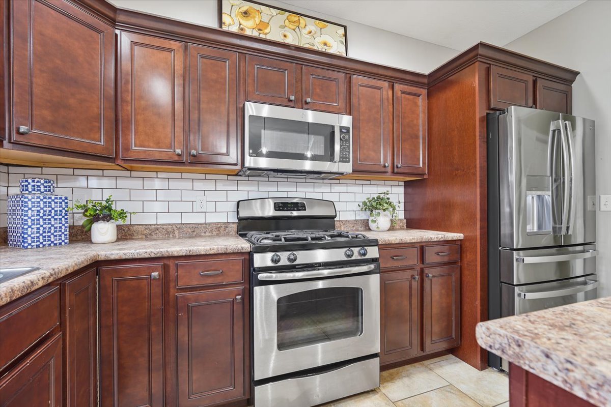 805 Dresser Drive Normal, IL 61761 - Photo 6 of 35