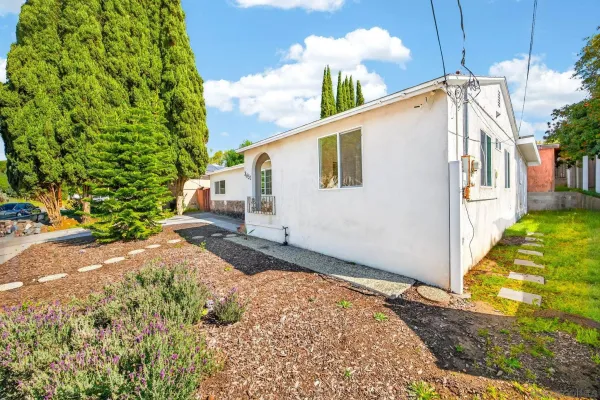 $765,000 | 3451 Fairway Drive, La Mesa, CA 91941