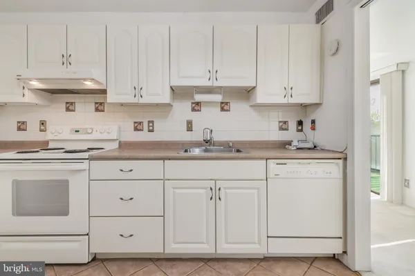 $175,000 | 9200 Edwards Way, Unit 514, Hyattsville, MD 20783
