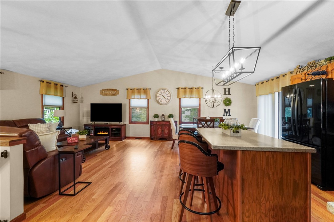 37 Laurel Drive Glocester, RI 02814 - Photo 13 of 28