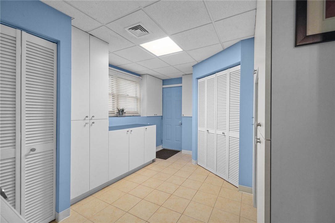 37 Laurel Drive Glocester, RI 02814 - Photo 15 of 28