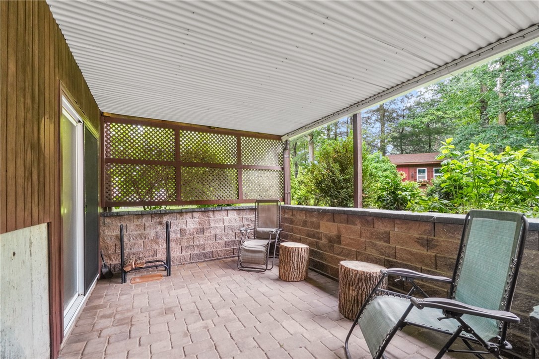 37 Laurel Drive Glocester, RI 02814 - Photo 19 of 28