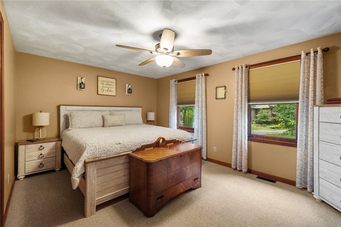 37 Laurel Drive Glocester, RI 02814 - Photo 8 of 28