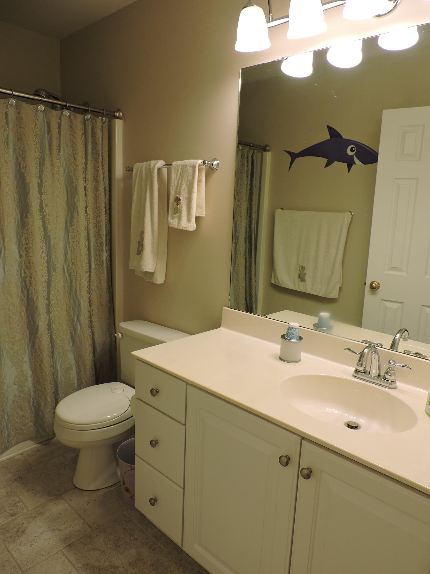 533 Pointe Of Oaks Road Summerville, SC 29485 - Photo 20 of 29 Hall Bath