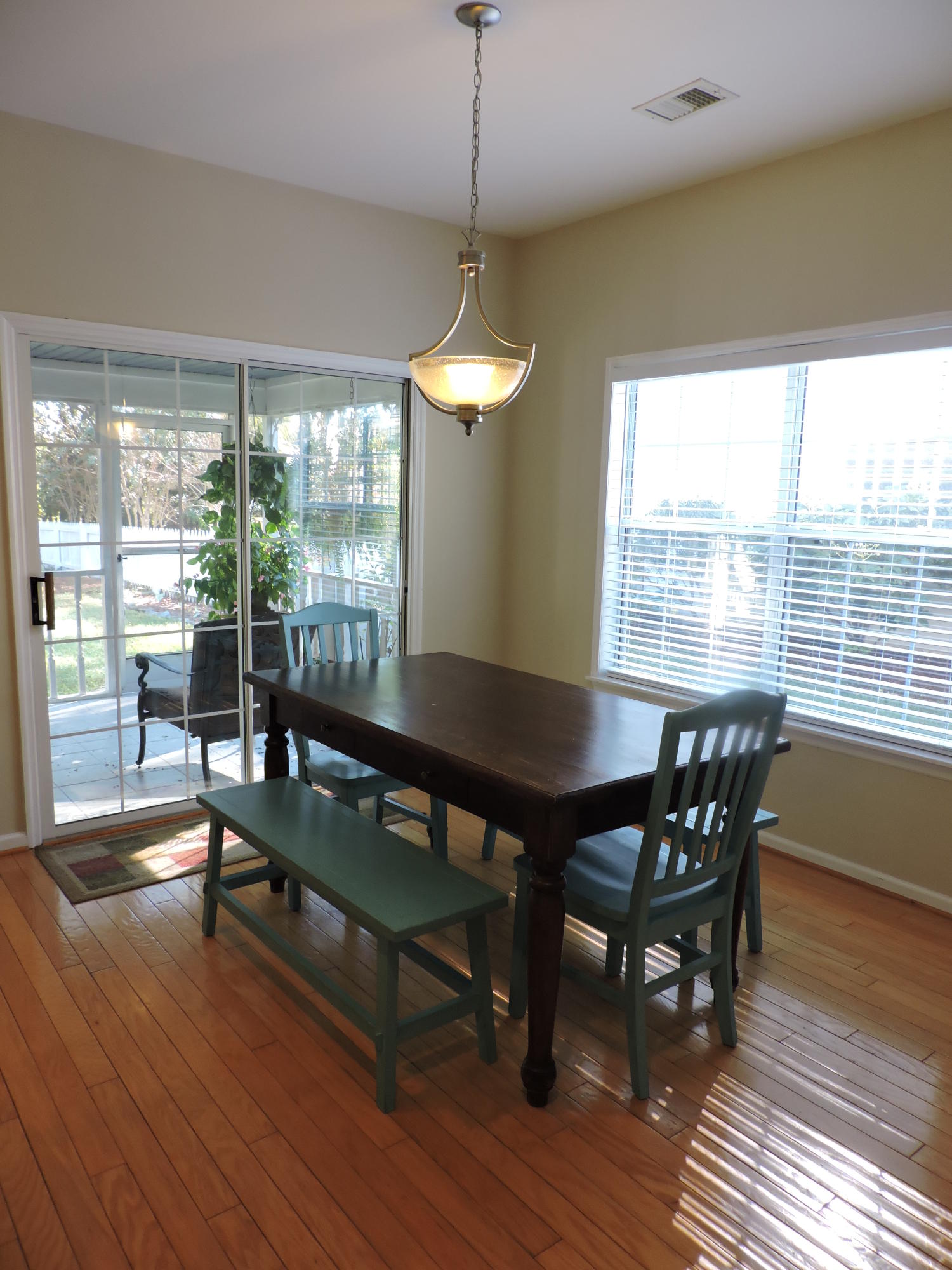 533 Pointe Of Oaks Road Summerville, SC 29485 - Photo 9 of 29 Breakfast Area