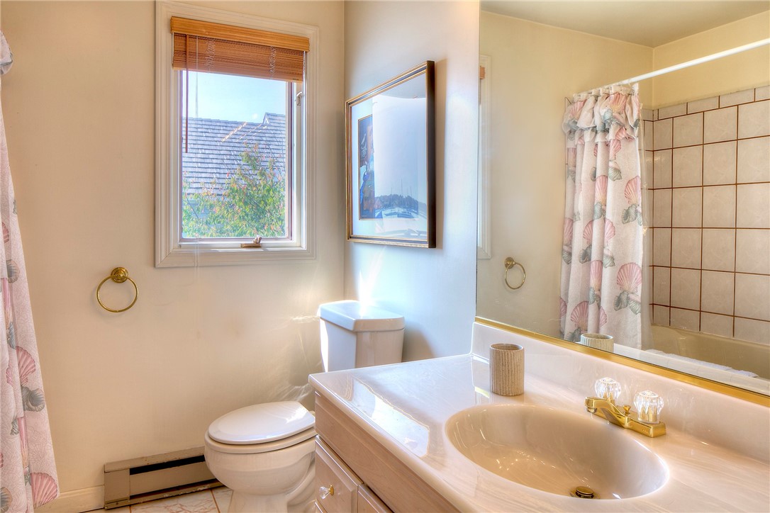 7 Defenders Row Newport, RI 02840 - Photo 14 of 24 Gallery Image 14