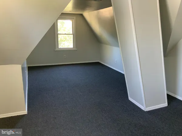 $1,850 | 433 Bentley Avenue, Unit B, Beverly, NJ 08010