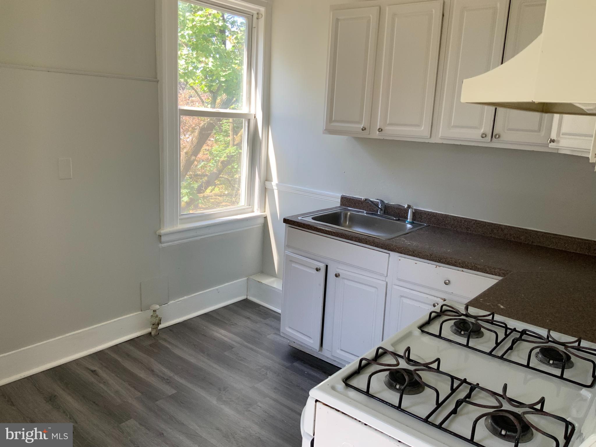 433 Bentley Avenue, Unit B Beverly, NJ 08010 - Photo 9 of 14