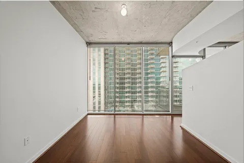 $299,900 | 5925 Almeda Road, Unit 11508, Houston, TX 77004