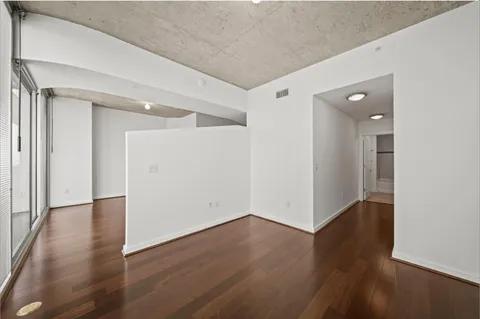 $299,900 | 5925 Almeda Road, Unit 11508, Houston, TX 77004