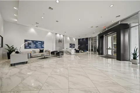 $299,900 | 5925 Almeda Road, Unit 11508, Houston, TX 77004