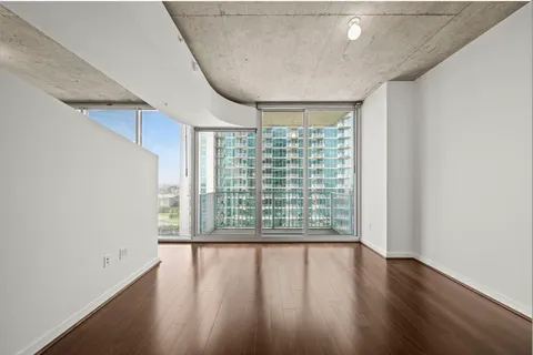 $299,900 | 5925 Almeda Road, Unit 11508, Houston, TX 77004
