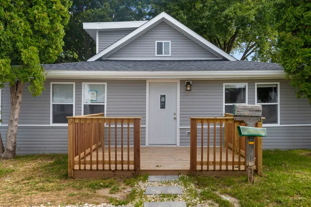 $280,000 | 42425 North Park Lane, Antioch, IL 60002