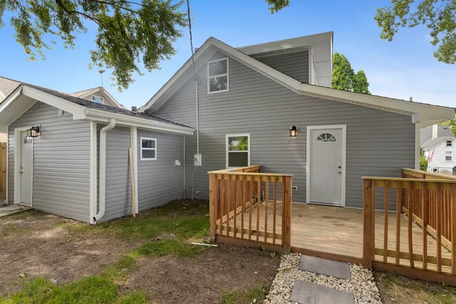 $280,000 | 42425 North Park Lane, Antioch, IL 60002