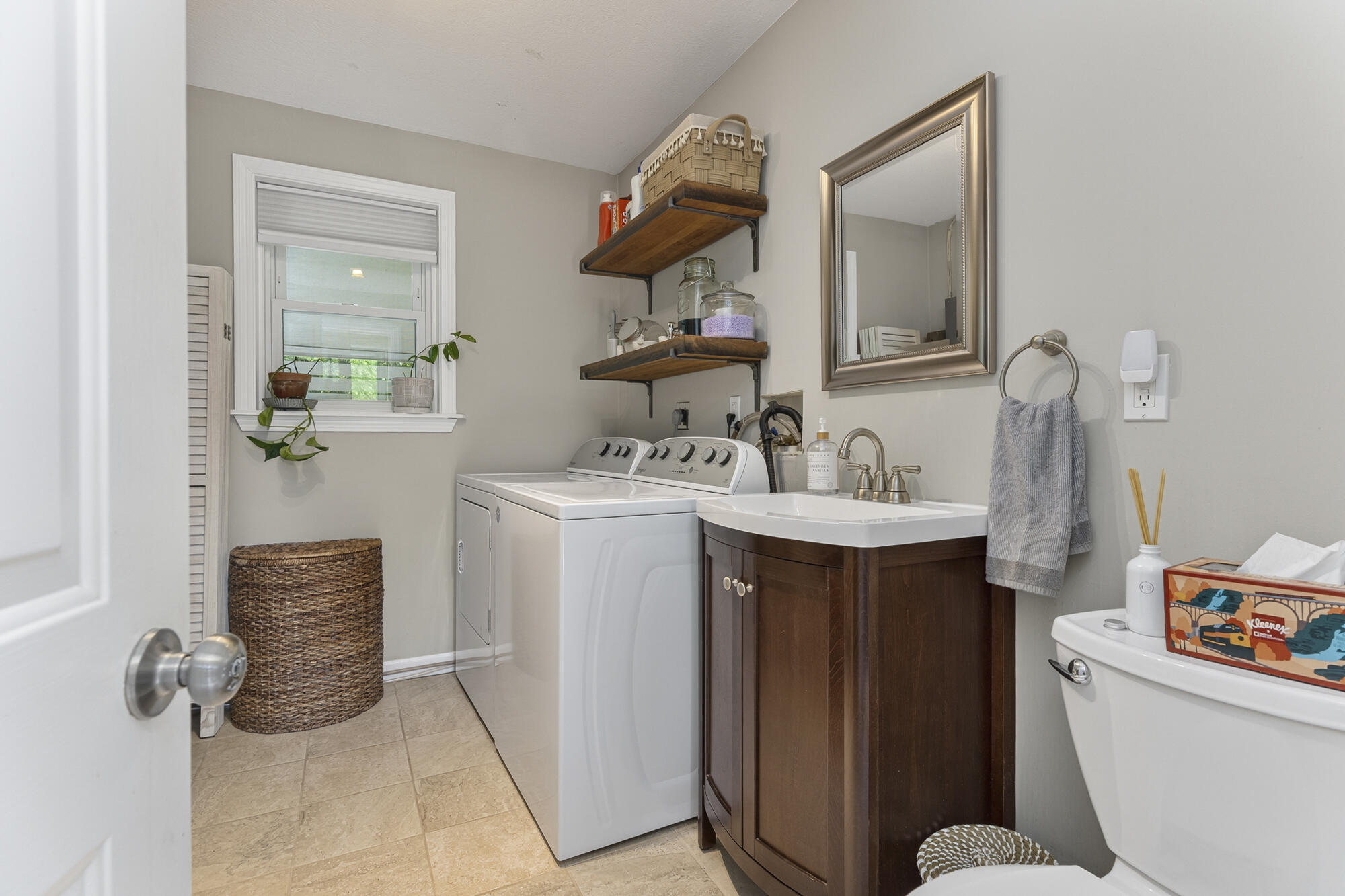 211 Broadturn Road Scarborough, ME 04074 - Photo 20 of 33 211 Broadturn_W5_19