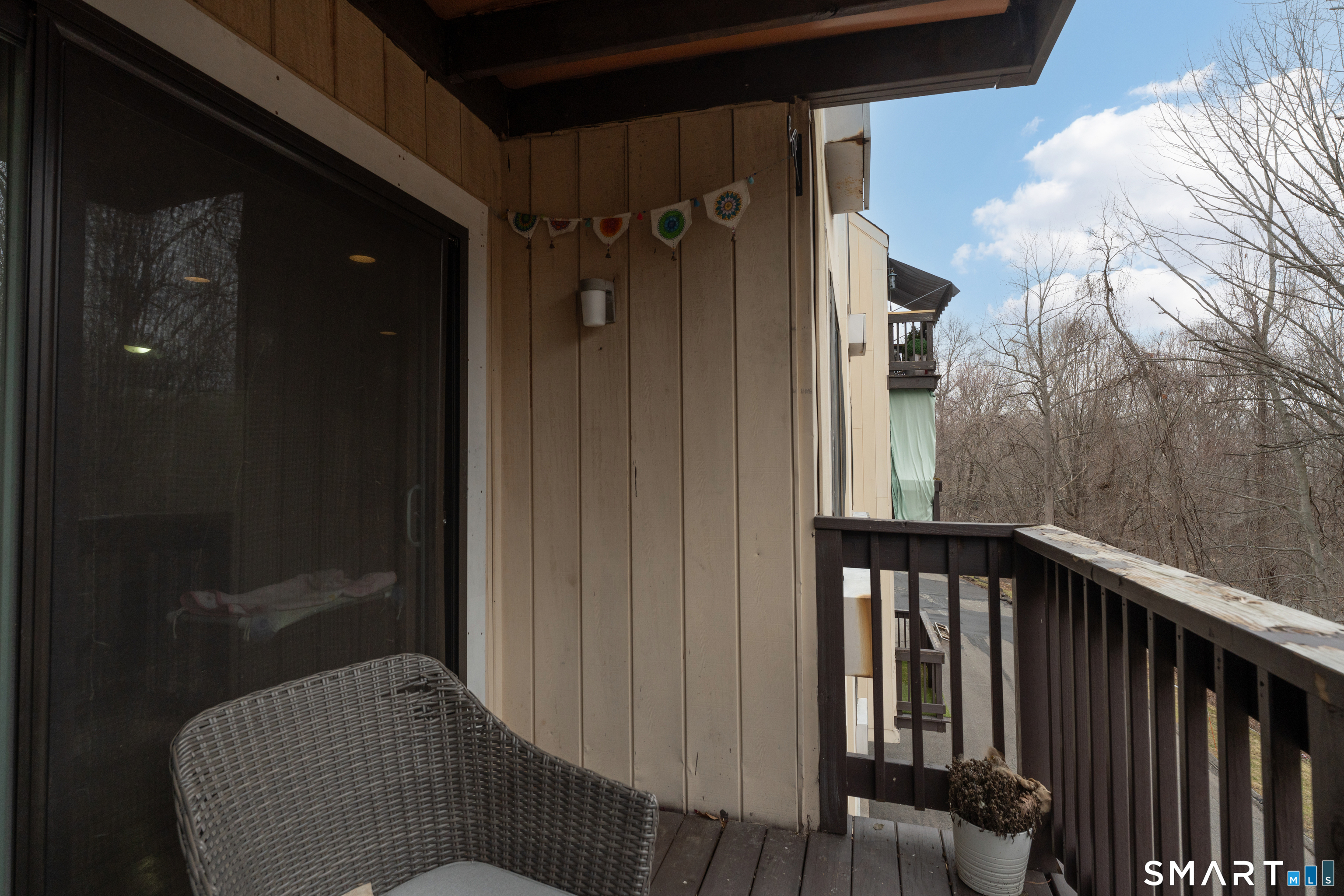 175 Mill Pond Road, Unit 444 Hamden, CT 06514 - Photo 25 of 38 a view of a balcony