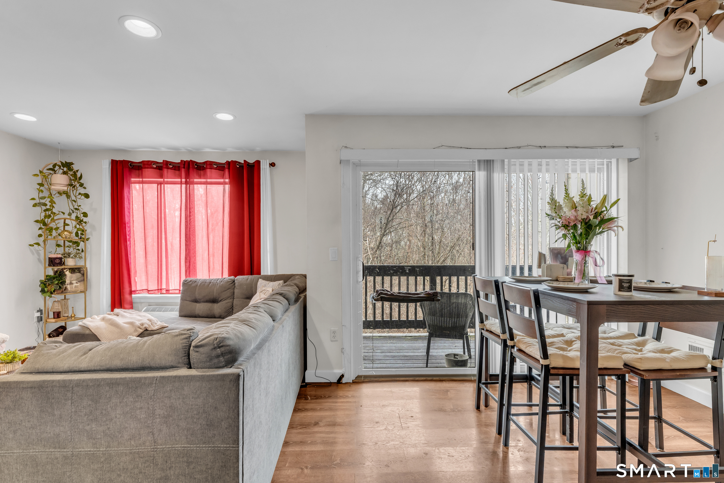 175 Mill Pond Road, Unit 444 Hamden, CT 06514 - Photo 8 of 38 a living room with furniture and a window