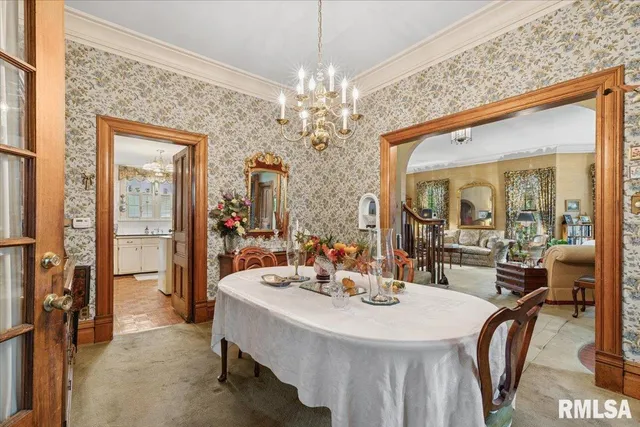 $279,900 | 738 North Broad Street, Galesburg, IL 61401