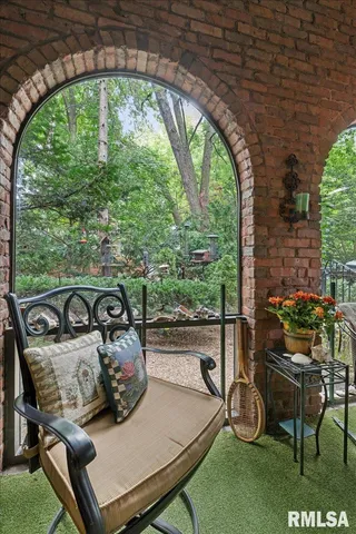 $279,900 | 738 North Broad Street, Galesburg, IL 61401