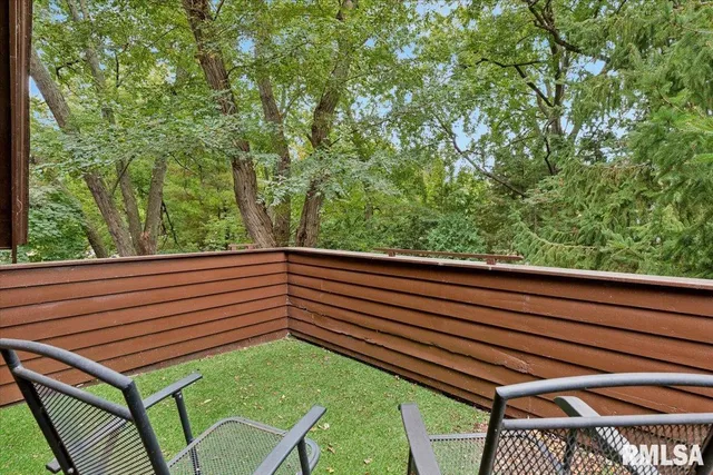 $279,900 | 738 North Broad Street, Galesburg, IL 61401