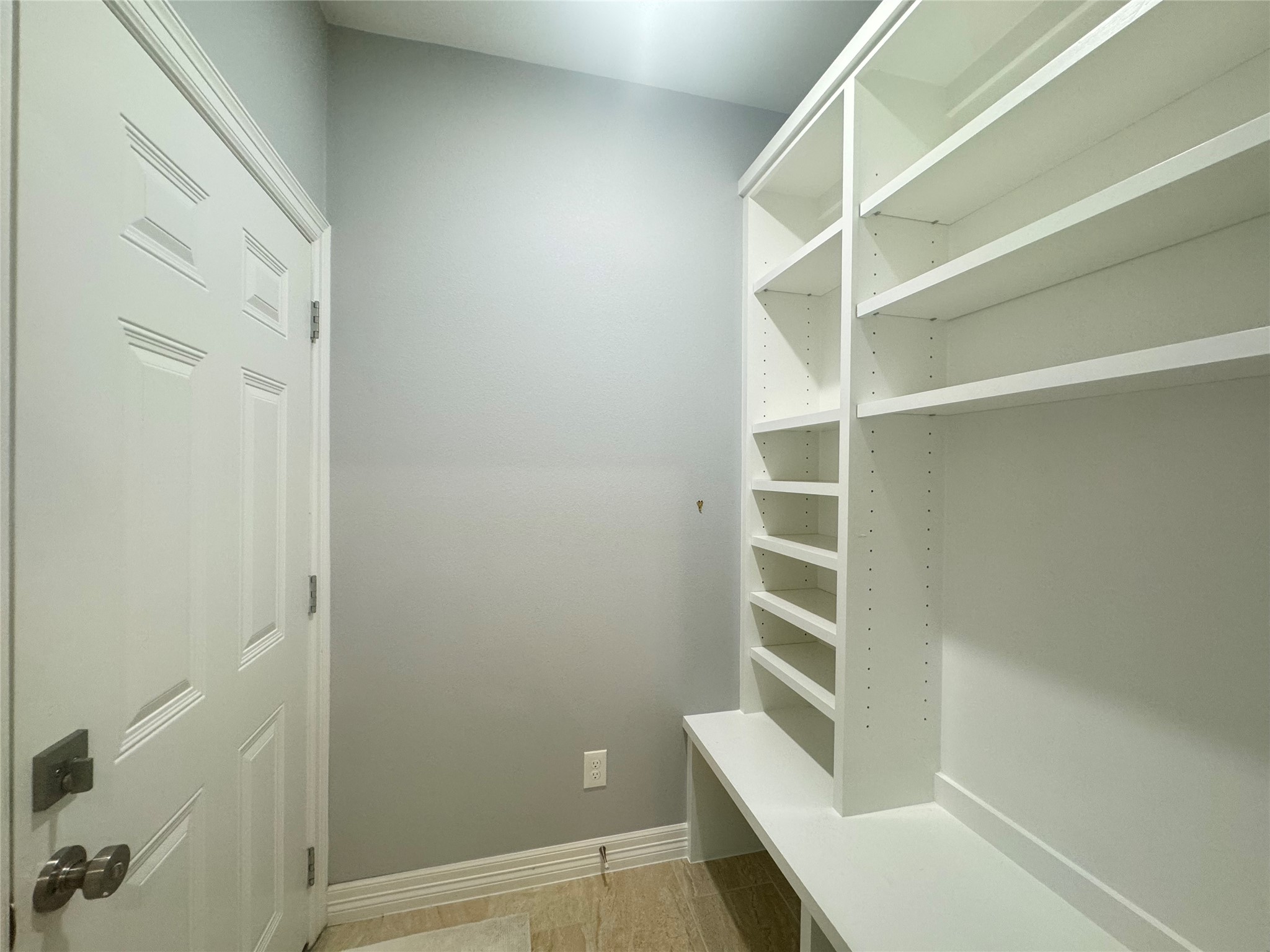 2010 Cherry Laurel Spring, TX 77386 - Photo 43 of 45 Mud room at back door