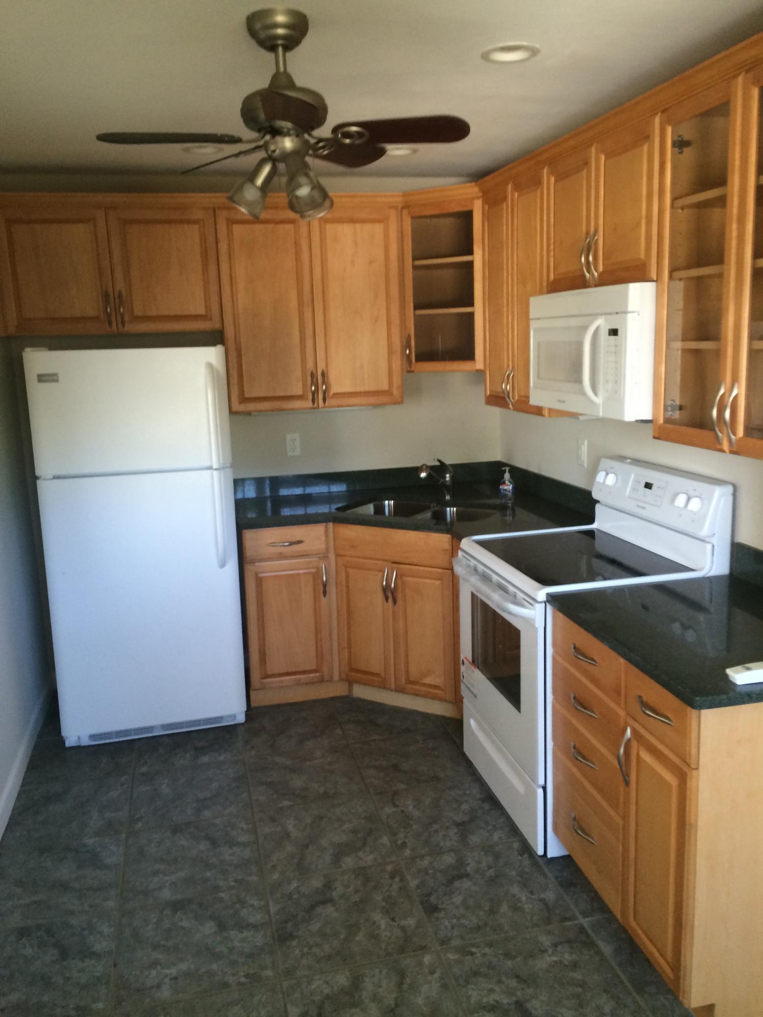 2503 Southeast Washington Street Stuart, FL 34997 - Photo 6 of 10 Kitchen