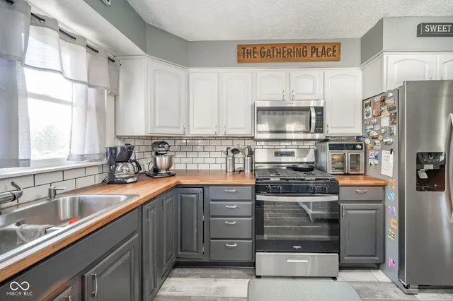 $285,000 | 222 East McKenzie Road, Greenfield, IN 46140