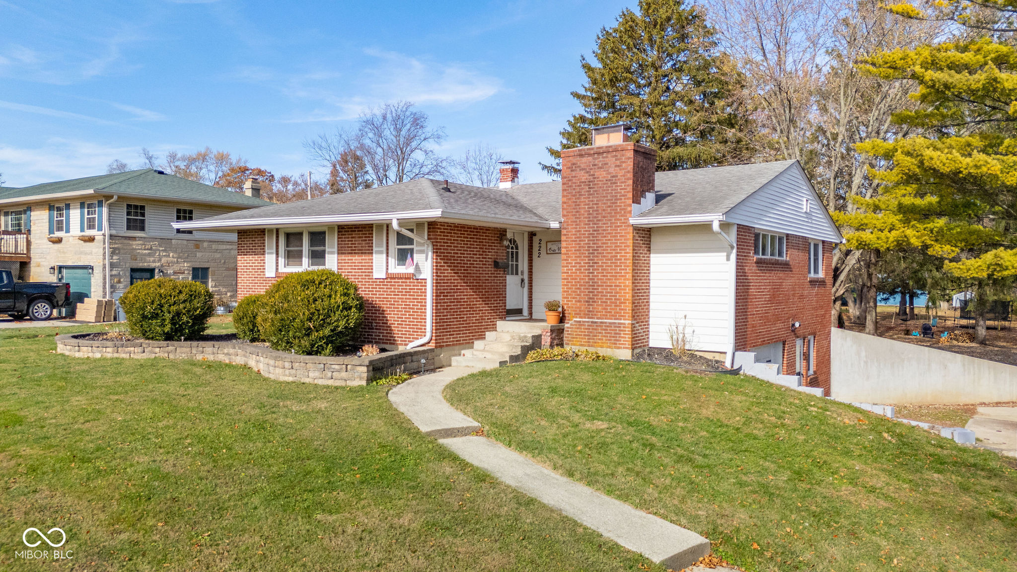 222 East McKenzie Road Greenfield, IN 46140 - Photo 3 of 38