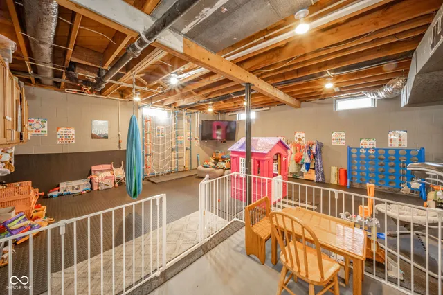 $285,000 | 222 East McKenzie Road, Greenfield, IN 46140