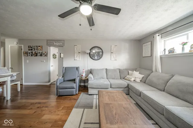 $285,000 | 222 East McKenzie Road, Greenfield, IN 46140