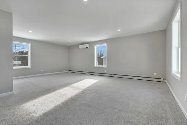 $749,000 | 10 Cowbell Drive, Gorham, ME 04038