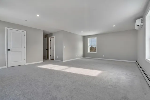 $749,000 | 10 Cowbell Drive, Gorham, ME 04038