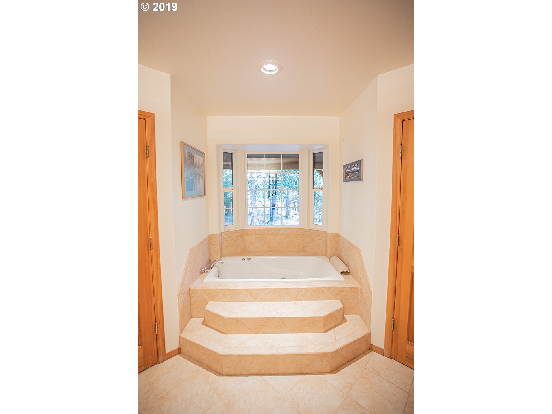 2485 Dry Creek Road Mosier, OR 97040 - Photo 14 of 19 Gallery Image 14