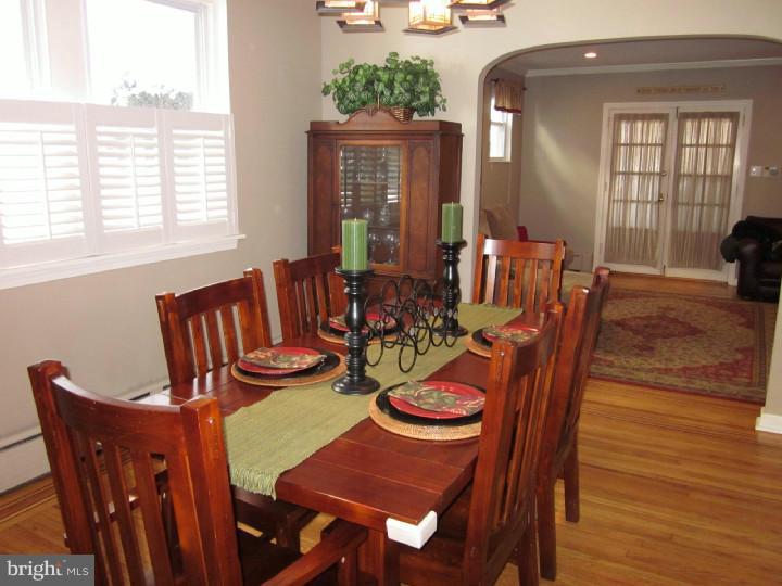 606 Arbor Road Cheltenham, PA 19012 - Photo 2 of 21 Dining Room