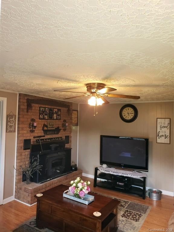 234 Loray Farm Road Dallas, NC 28034 - Photo 4 of 26