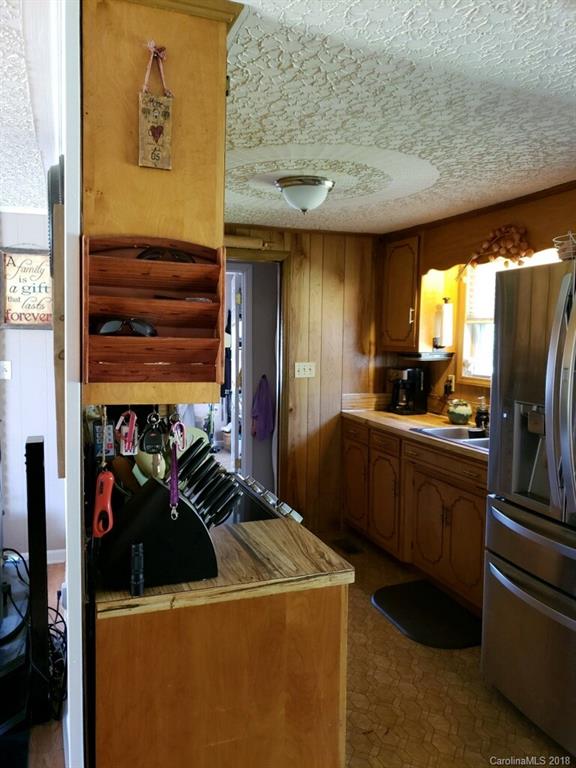 234 Loray Farm Road Dallas, NC 28034 - Photo 5 of 26