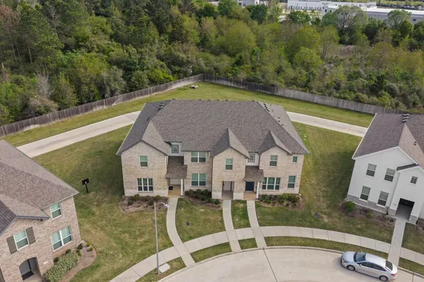 $250,000 | 11906 Amber Oak Way, Unit 4, Tomball, TX 77375