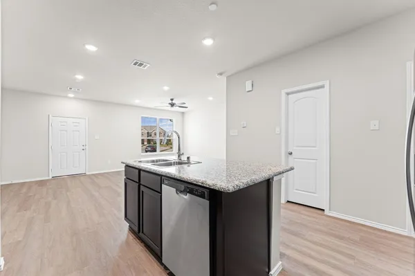 $250,000 | 11906 Amber Oak Way, Unit 4, Tomball, TX 77375