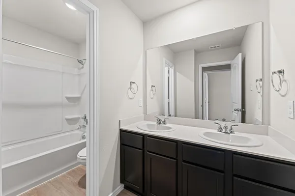 $250,000 | 11906 Amber Oak Way, Unit 4, Tomball, TX 77375