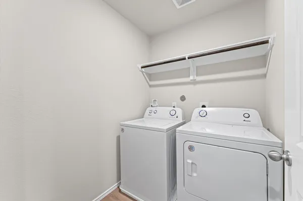 $250,000 | 11906 Amber Oak Way, Unit 4, Tomball, TX 77375