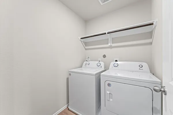 $250,000 | 11906 Amber Oak Way, Unit 4, Tomball, TX 77375