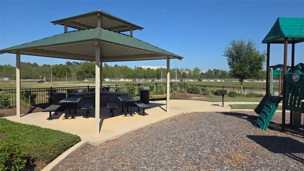 $250,000 | 11906 Amber Oak Way, Unit 4, Tomball, TX 77375