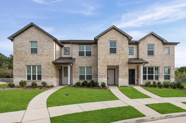 $250,000 | 11906 Amber Oak Way, Unit 4, Tomball, TX 77375