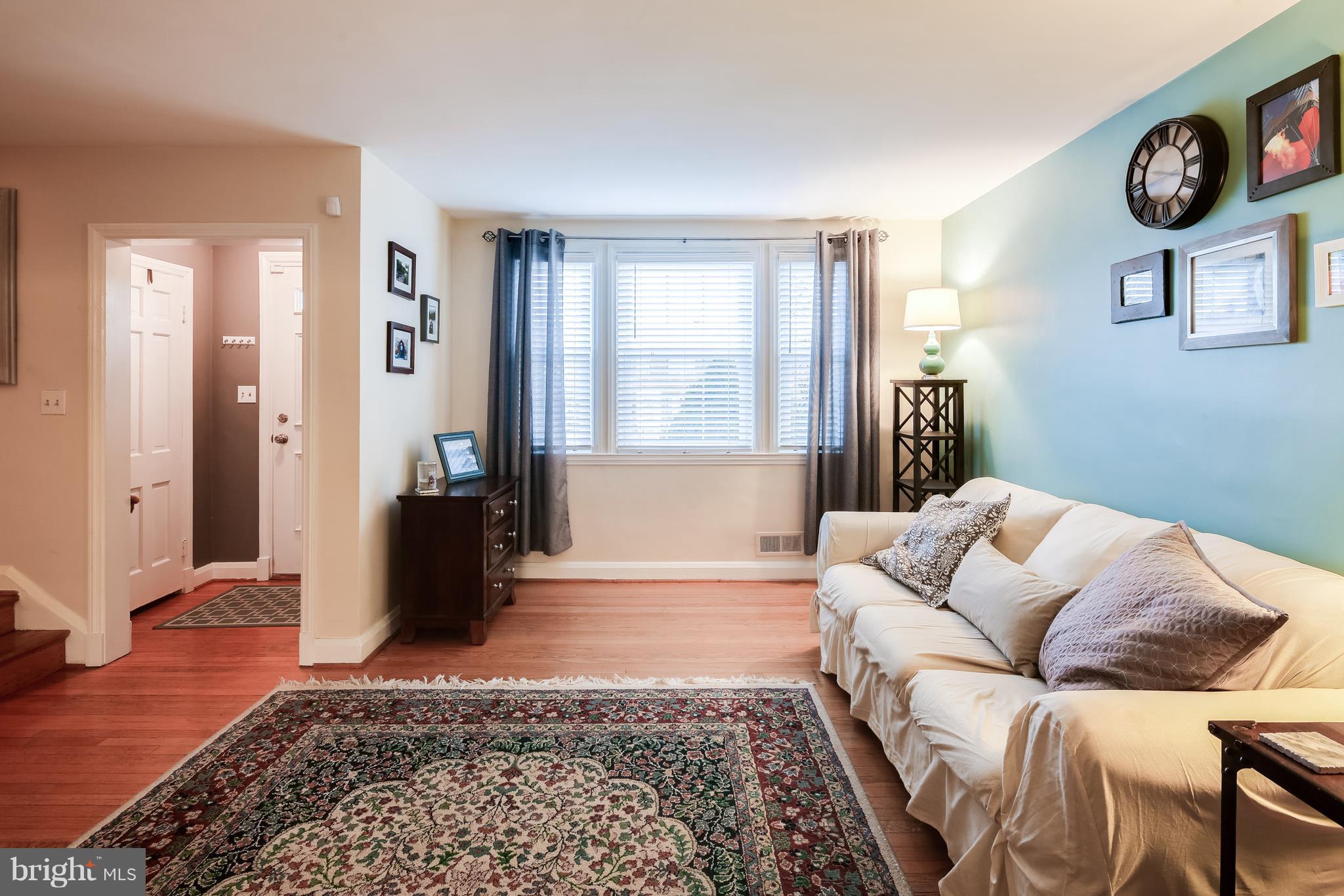 412 Greenlow Road Baltimore, MD 21228 - Photo 4 of 26 Spacious 18' x 16' living room