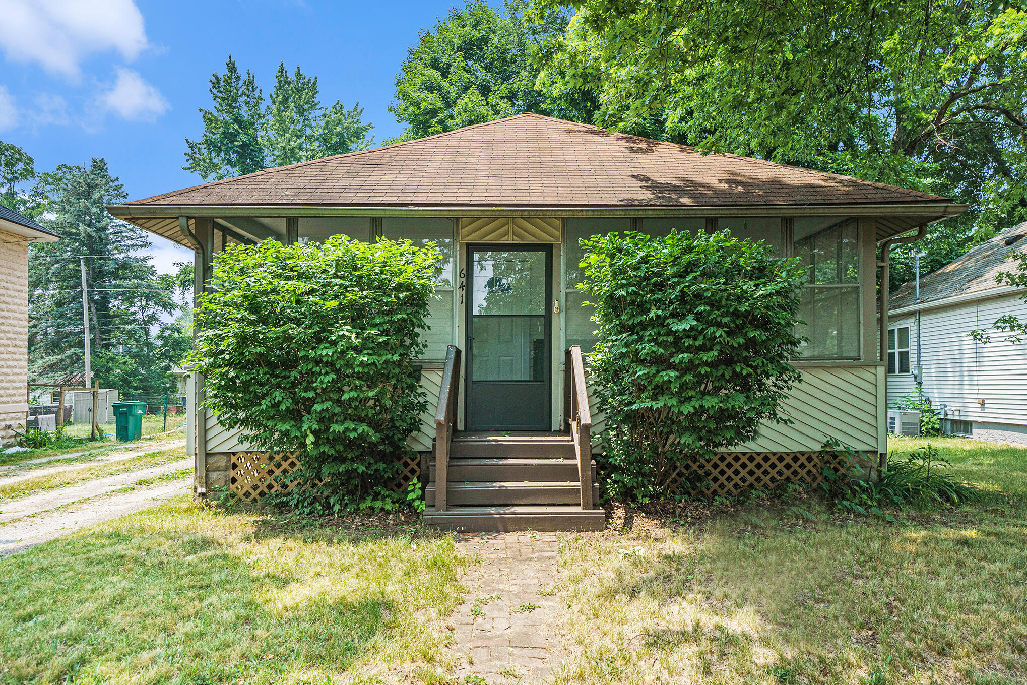 641 Constantine Street Three Rivers, MI 49093 - Photo 2 of 15 001_dsc03129