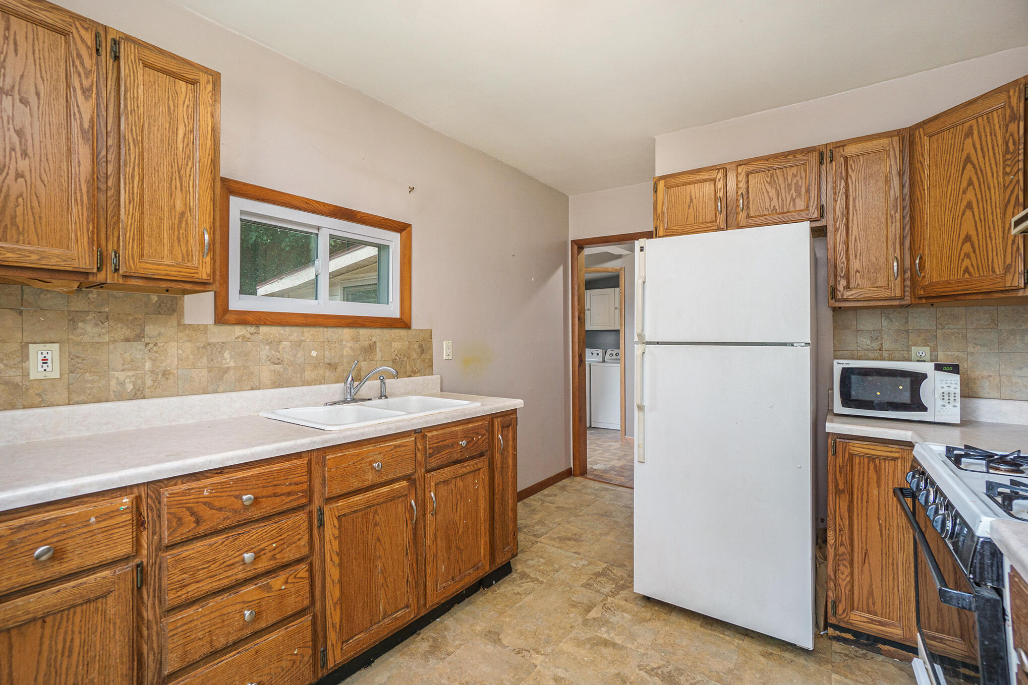 641 Constantine Street Three Rivers, MI 49093 - Photo 6 of 15 006_dsc03061
