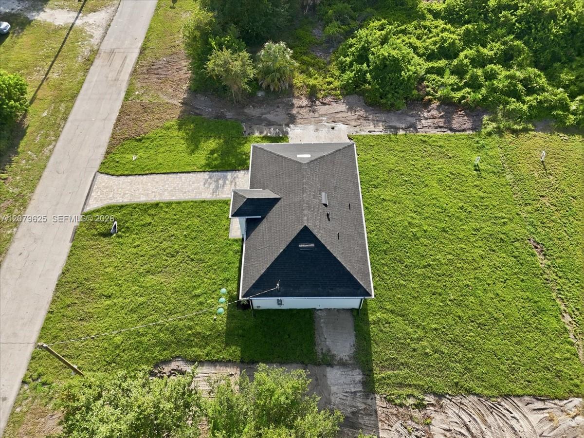 758 Long Distance Lane Lehigh Acres, FL 33974 - Photo 9 of 39 Gallery Image 9