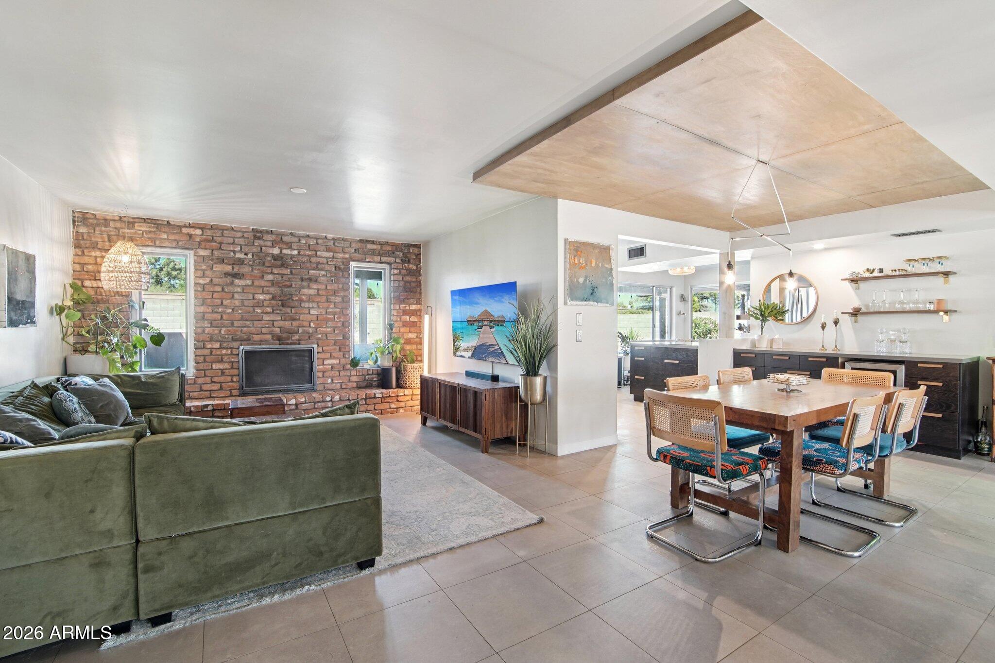 3336 East Hatcher Road Phoenix, AZ 85028 - Photo 3 of 38 Family Room & Dining Area